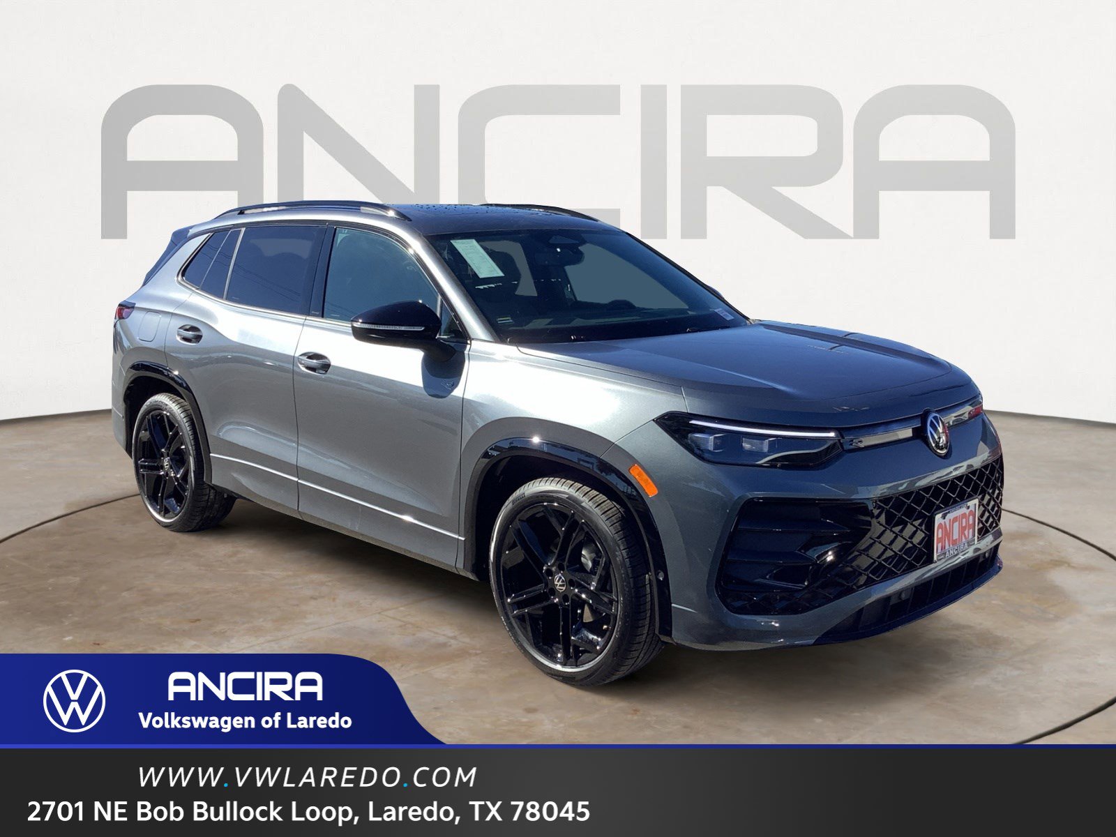 2026 Volkswagen Tiguan SE R-LINE BLACK's photo