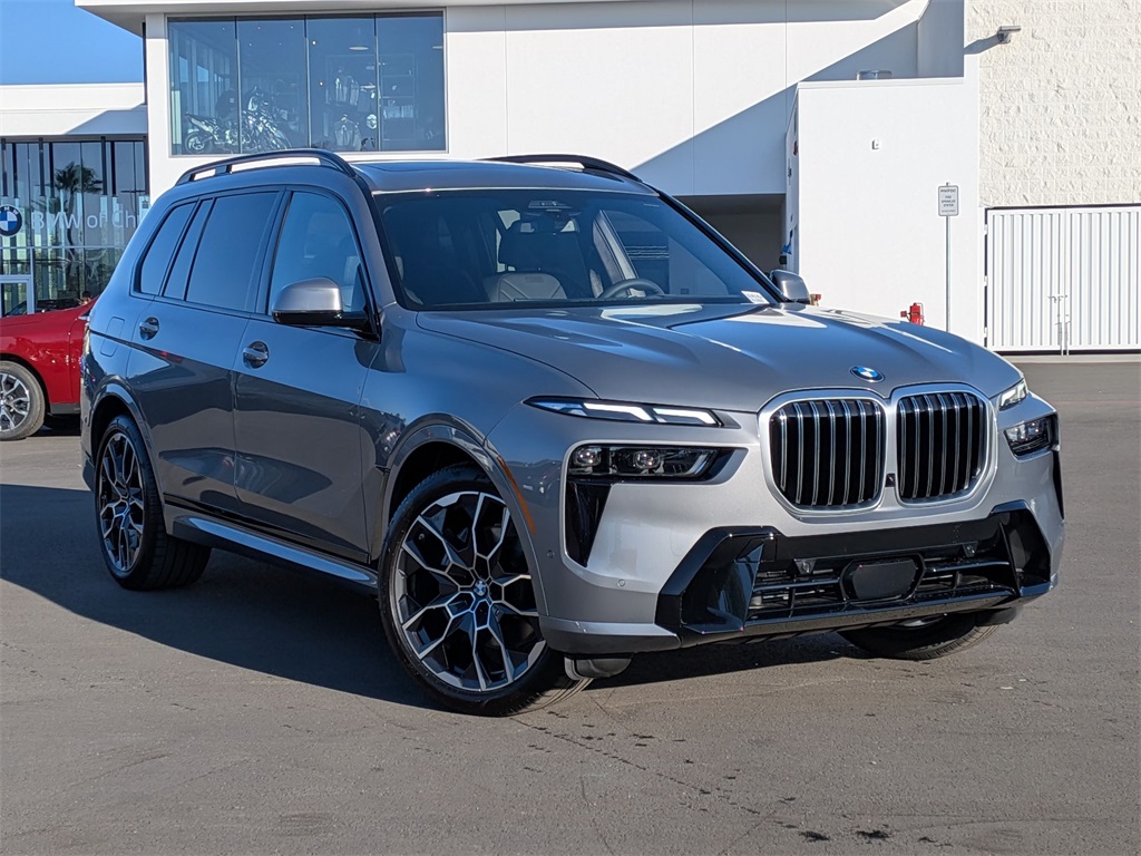 2026 BMW X7 40i's photo