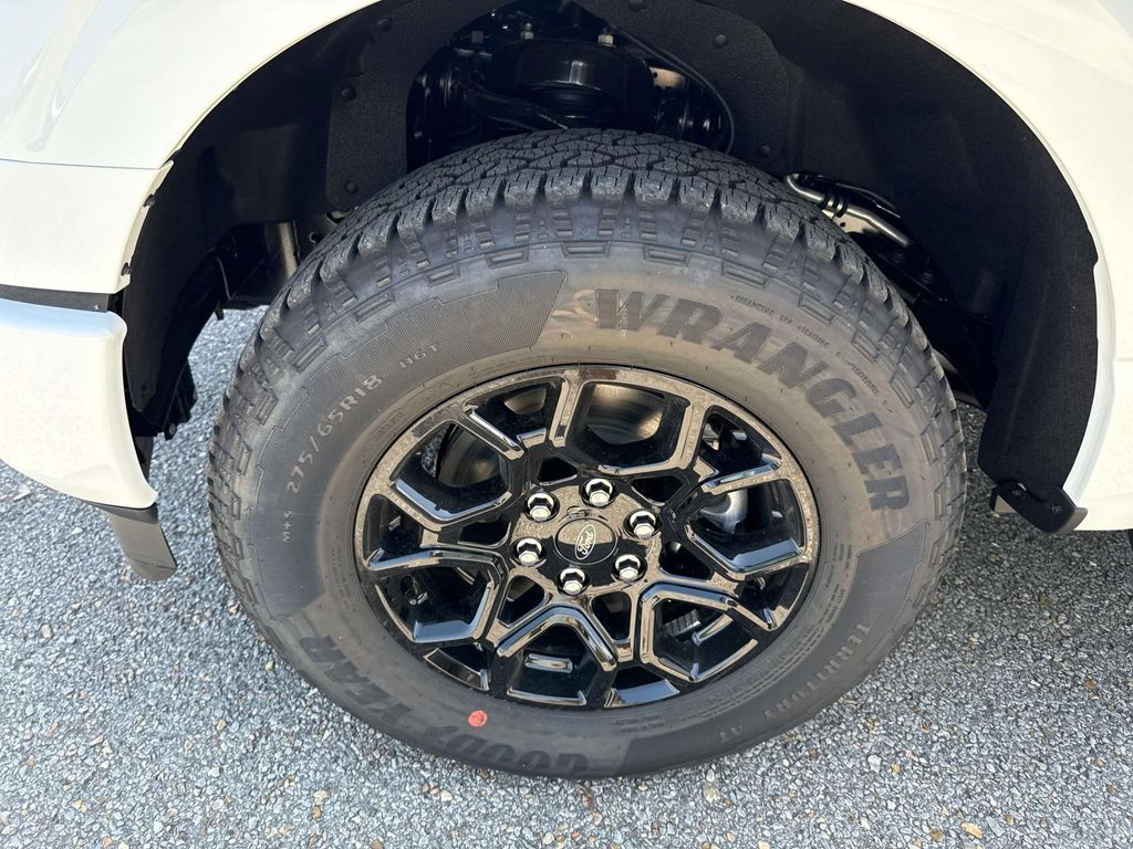 2025 Ford F-150 XLT photo 2