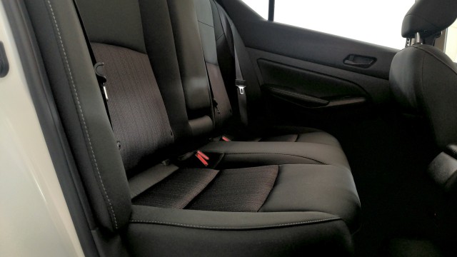 Used 2024 WHITE Nissan 2.5 SV image 27