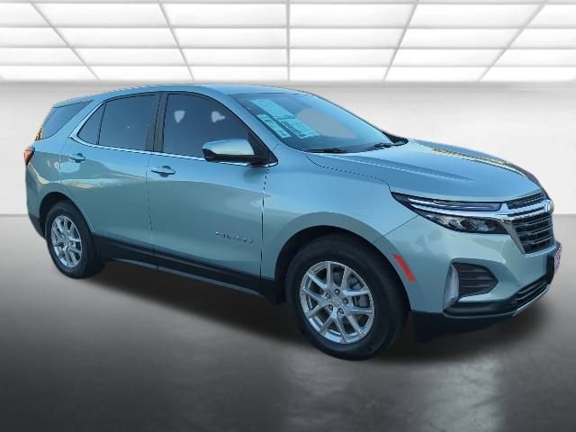 2022 Chevrolet Equinox LT's photo