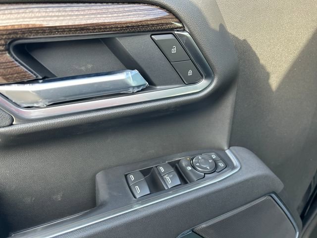 2025 Chevrolet Silverado 1500 RST photo 11
