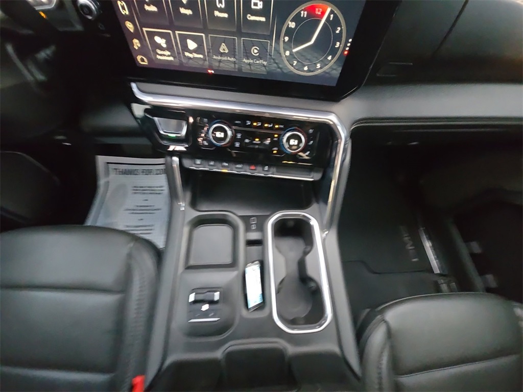 2024 Gmc Sierra HD Denali photo 11