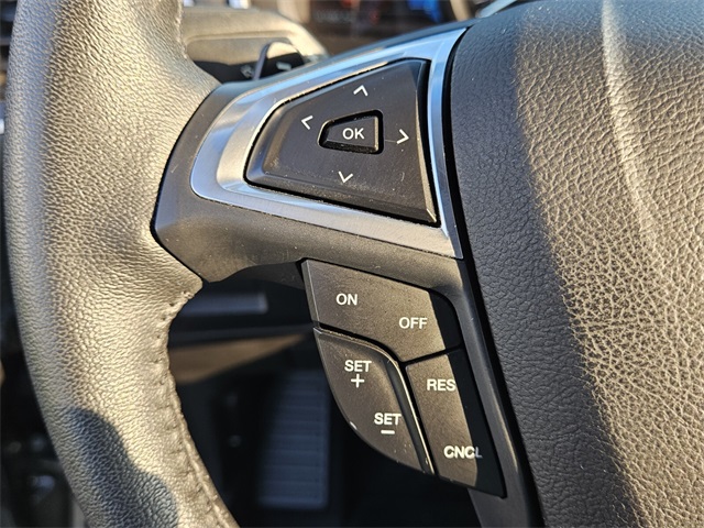 2017 Ford Edge SEL photo 28