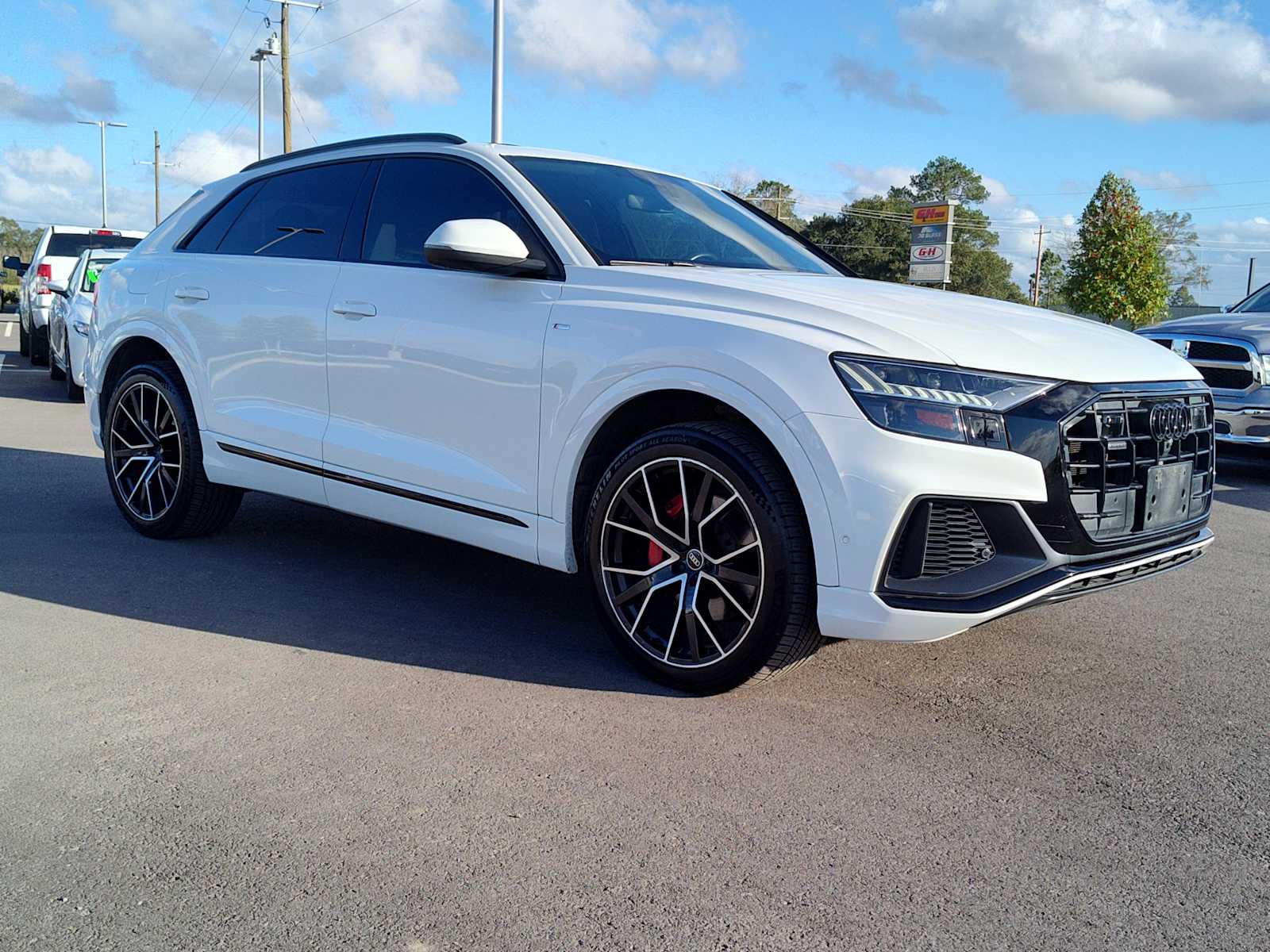 2021 Audi Q8 Premium Plus