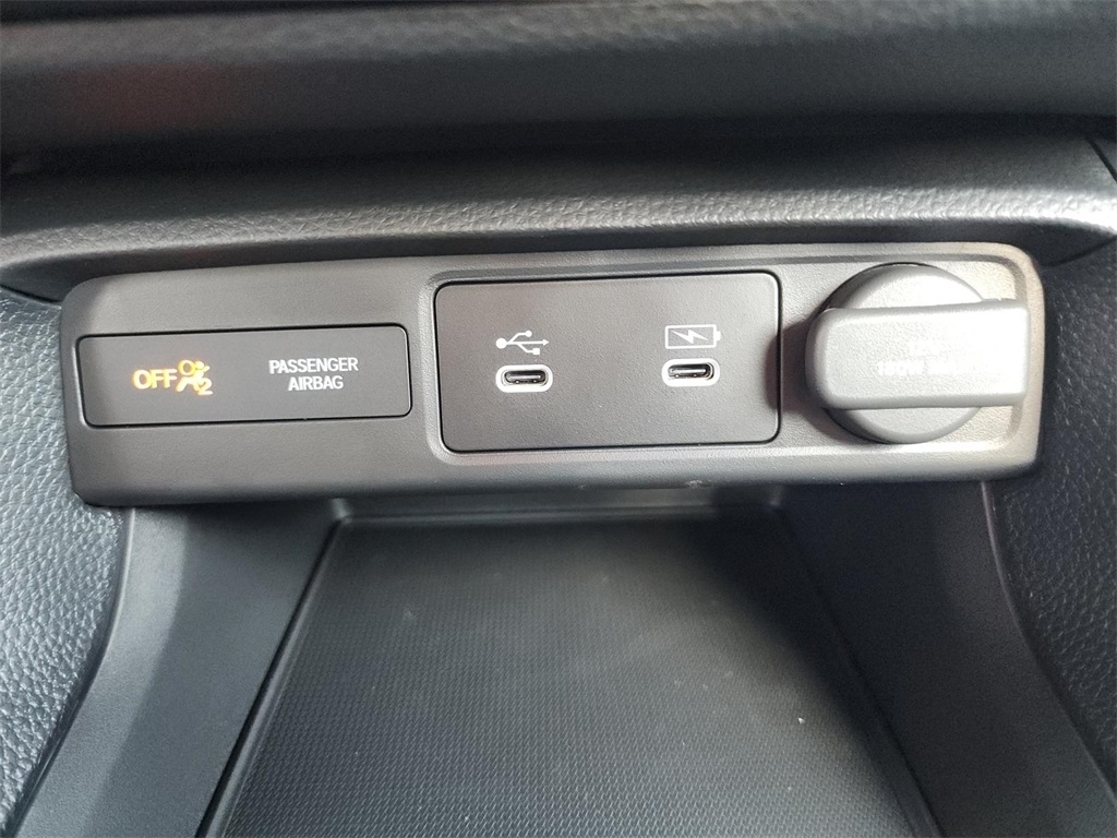 2025 Honda Civic Sport photo 4