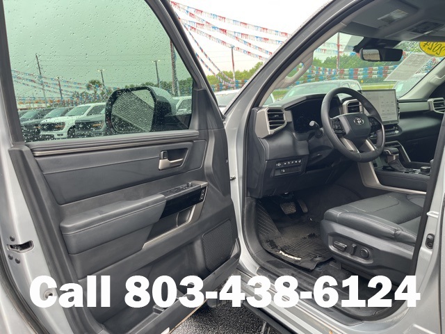 2024 Toyota Tundra Limited photo 3