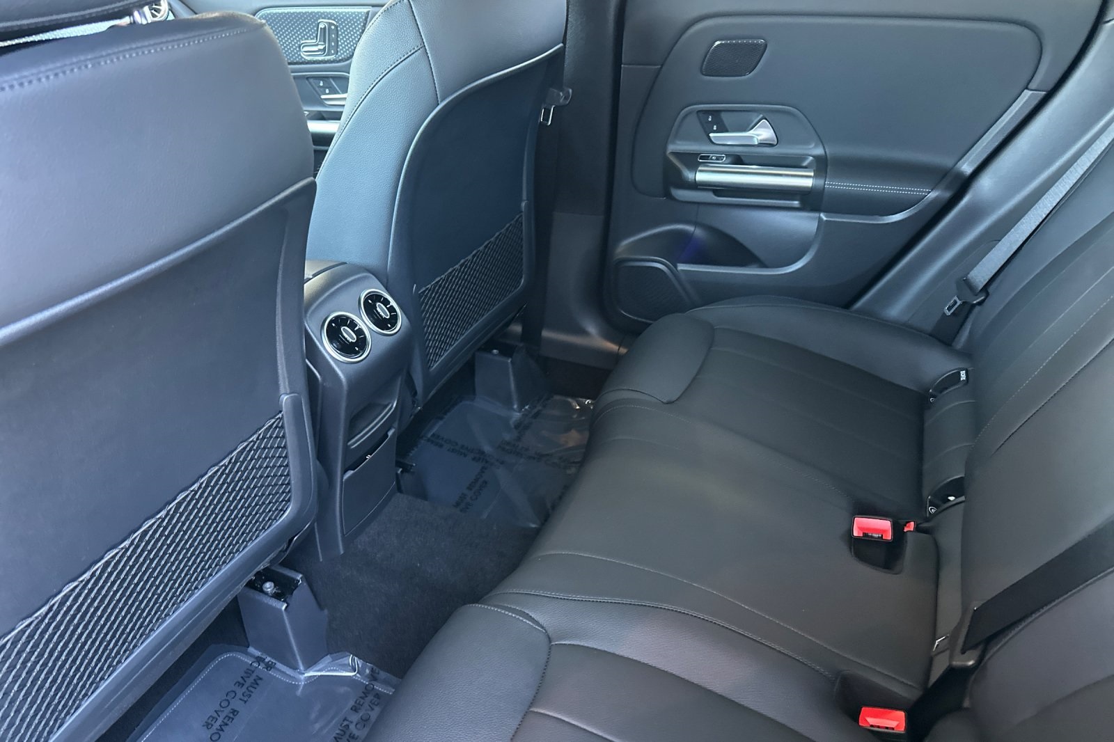 2025 Mercedes Benz GLA 250 photo 11