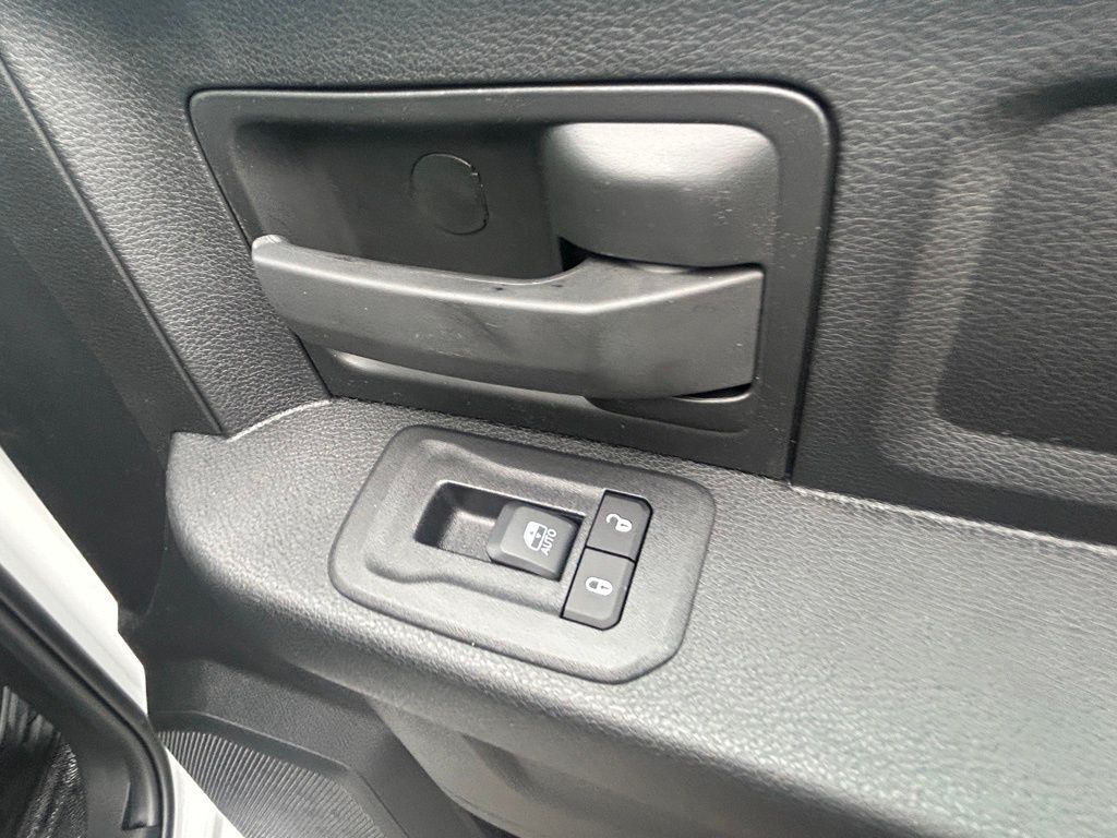 2025 Ram 3500 Tradesman photo 29