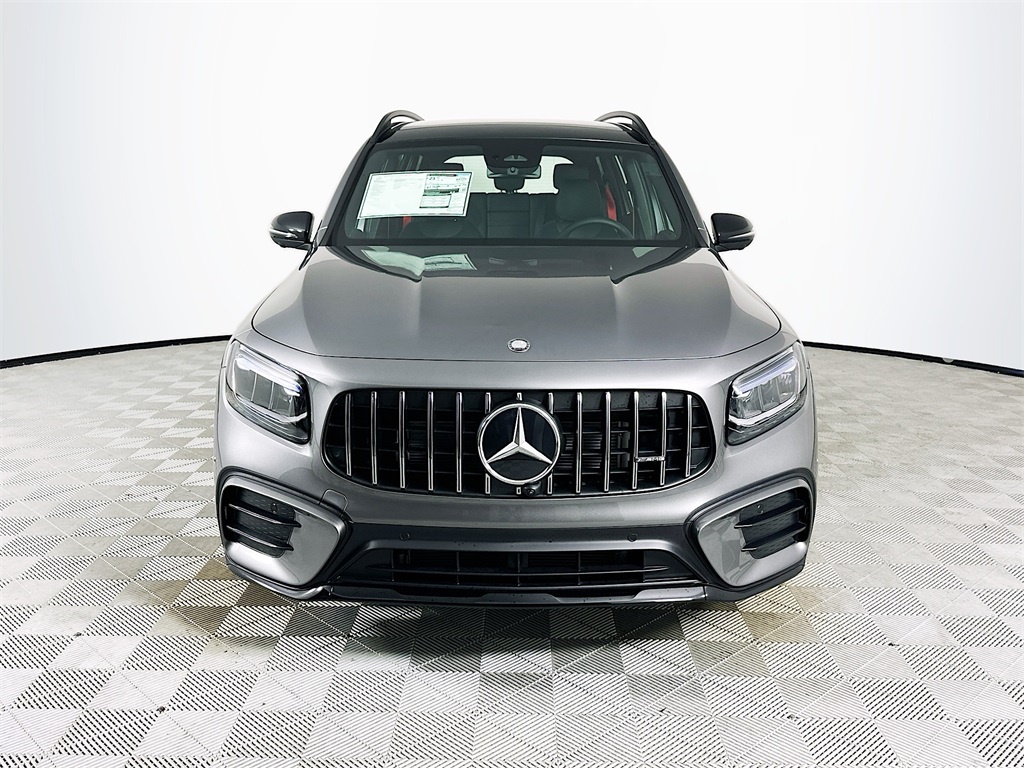2025 Mercedes Benz GLB 35 AMG 4MATIC photo 2