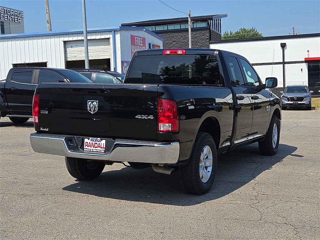 2024 Ram 1500 Classic SLT photo 5