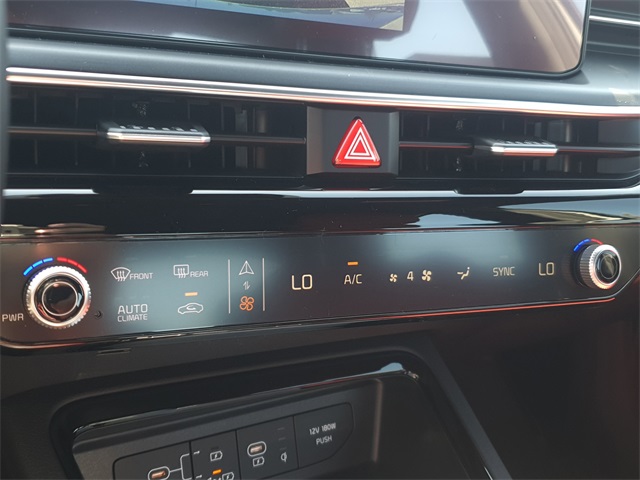 2025 Kia K5 GT-Line photo 24