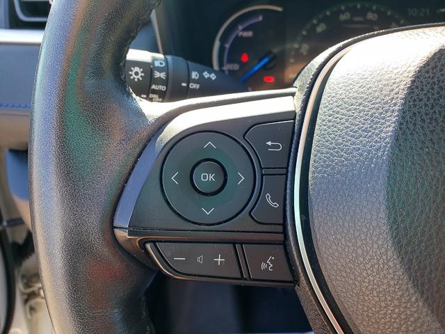 2019 Toyota RAV4 Hybrid XSE photo 18