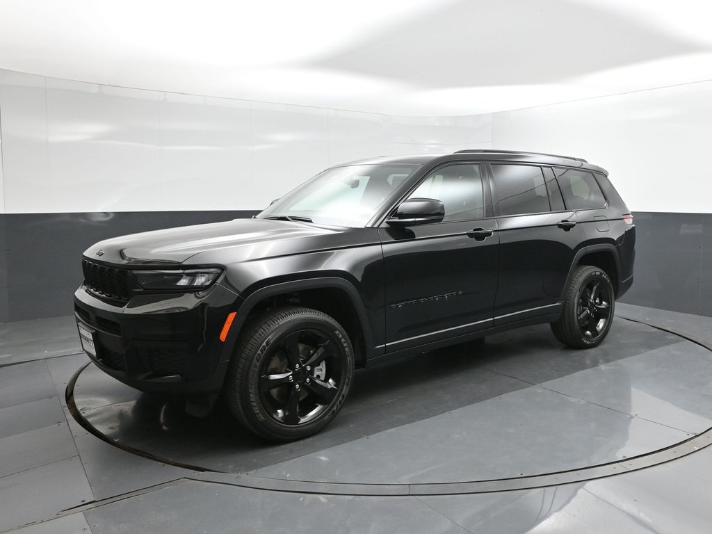 2025 Jeep Grand Cherokee L Altitude's photo