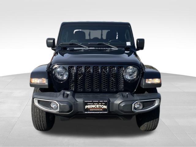 2021 Jeep Gladiator Sport photo 2