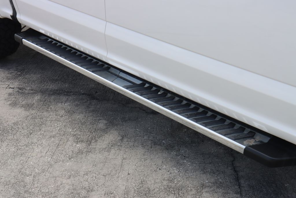 2019 Ford F-150 Lariat photo 9