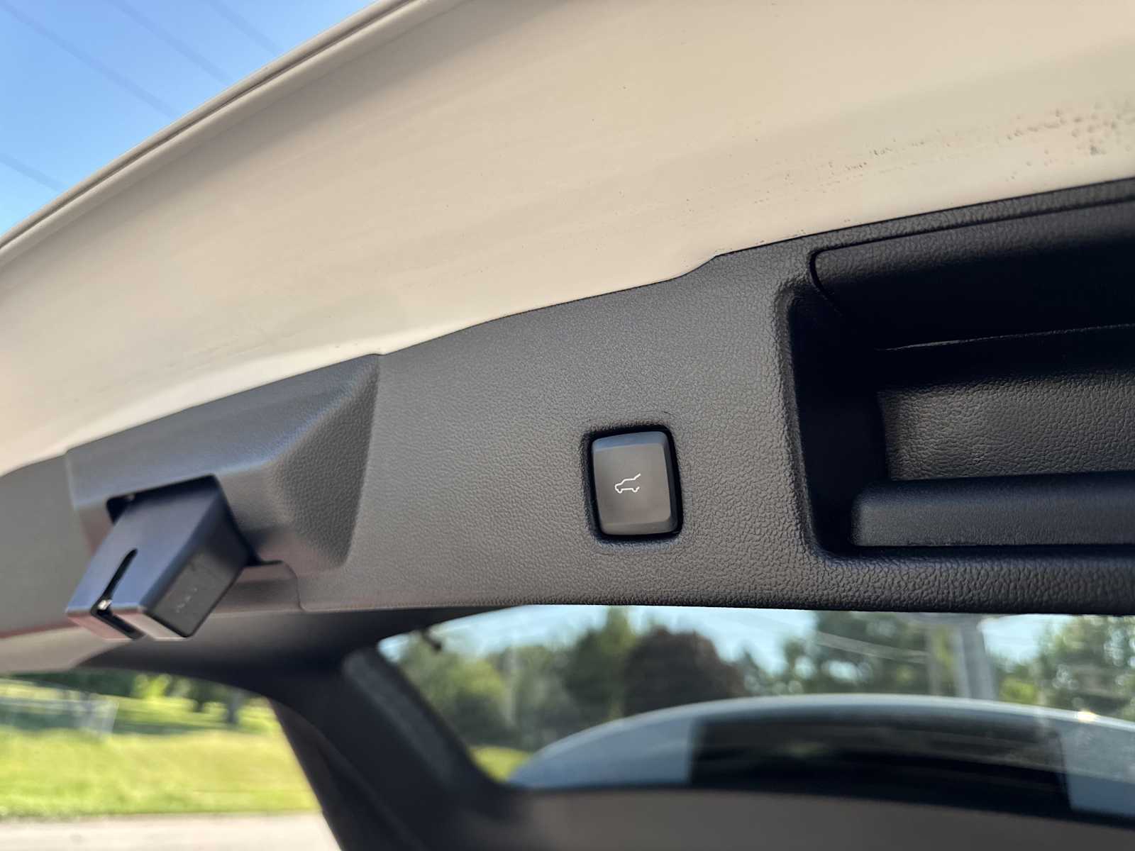 2022 Ford Escape Titanium photo 12