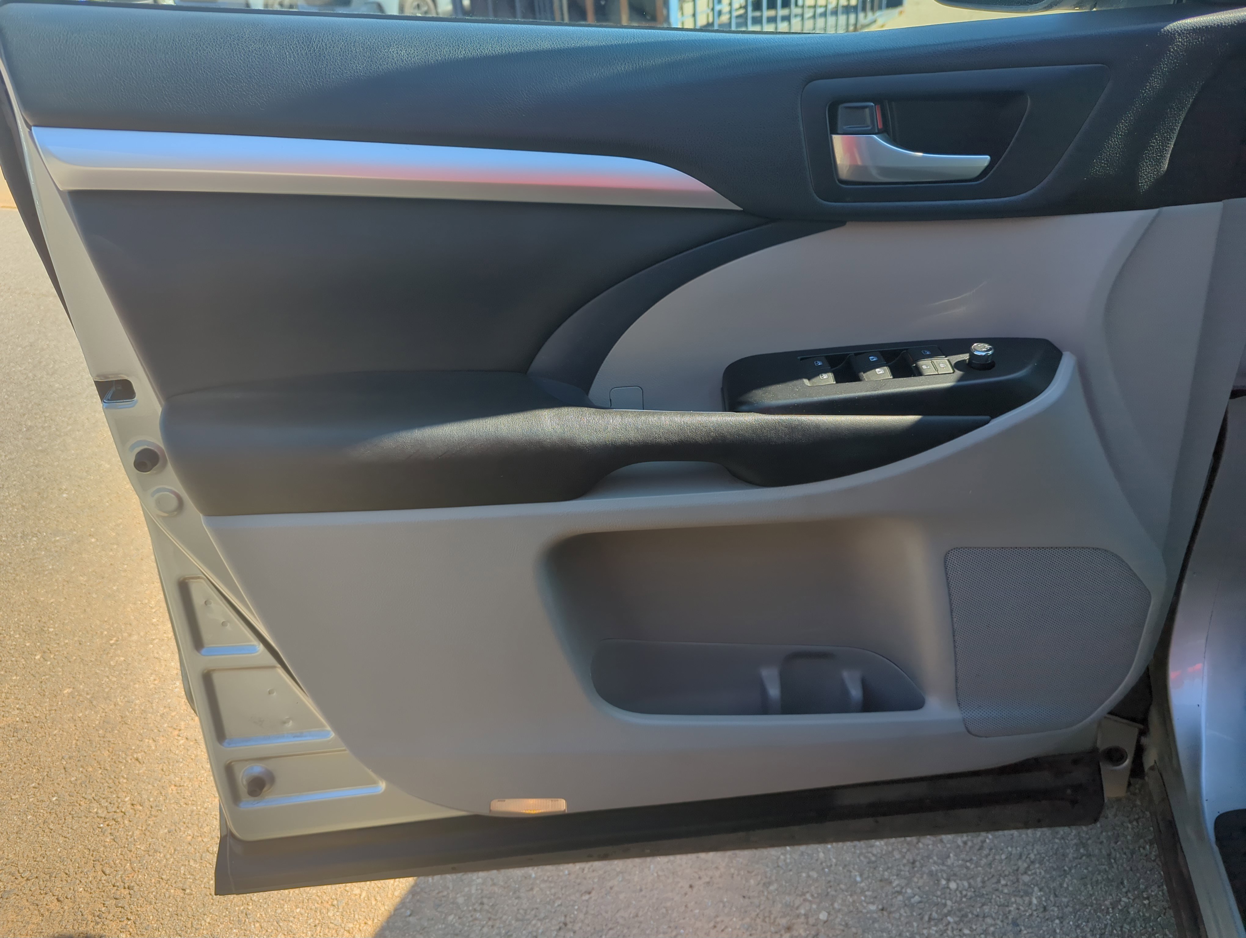 2017 Toyota Highlander XLE photo 6