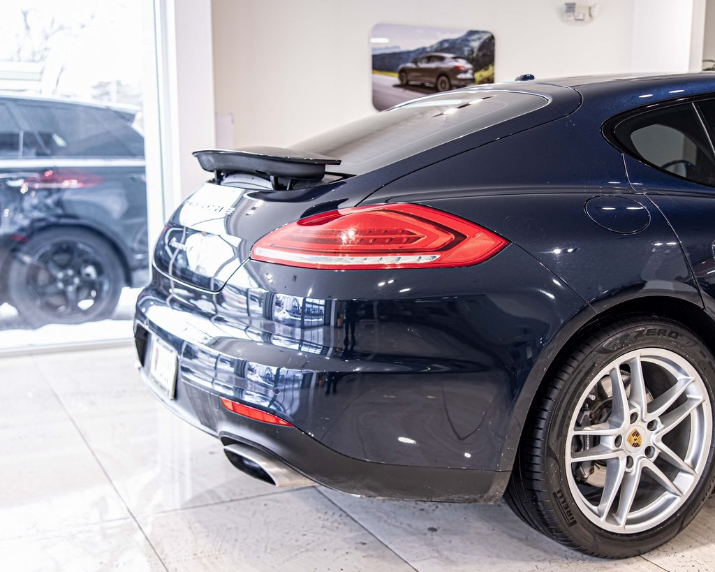 2016 PORSCHE PANAMERA - Image 12