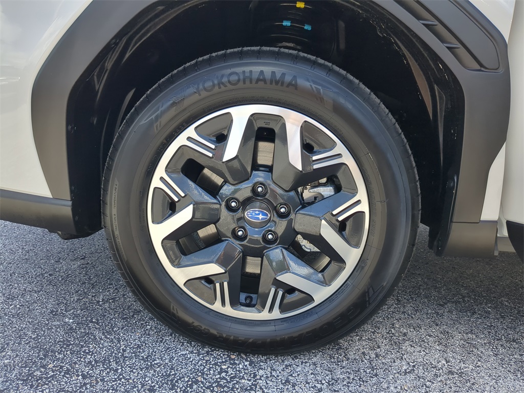 2025 Subaru Forester Premium Base photo 26