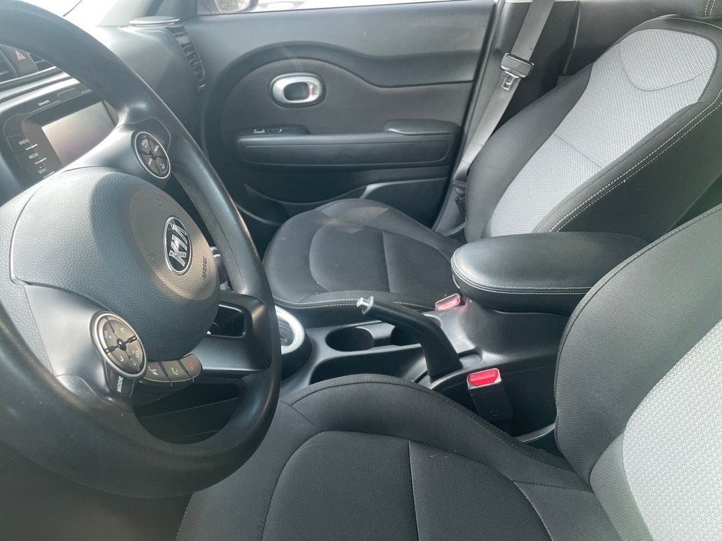 2019 Kia Soul Plus photo 2
