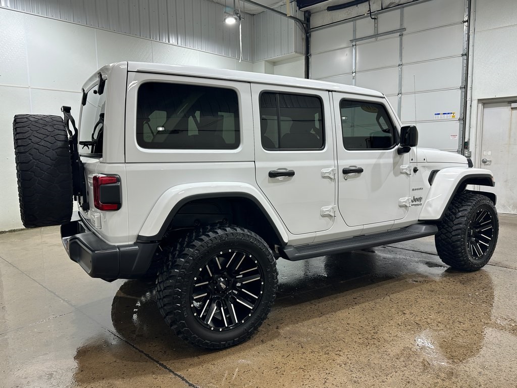 2020 Jeep Wrangler Unlimited Sahara photo 3