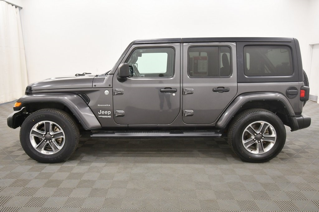 2022 Jeep Wrangler Unlimited Sahara photo 4