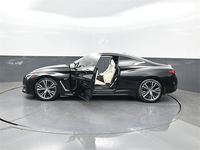2018 Infiniti Q60 3.0t Luxe photo 32