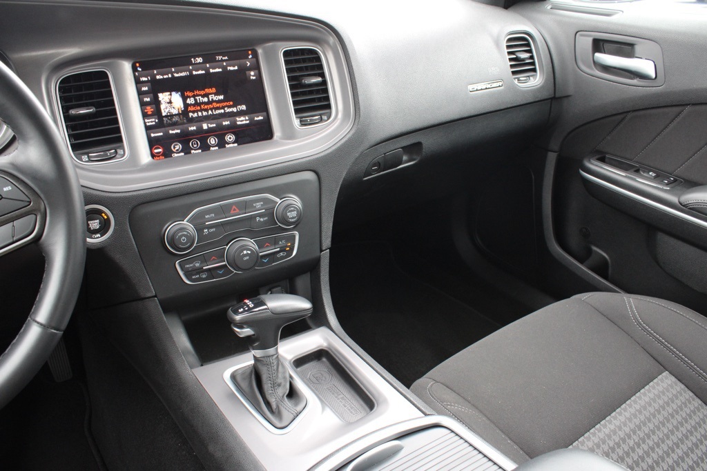 2023 Dodge Charger SXT photo 16