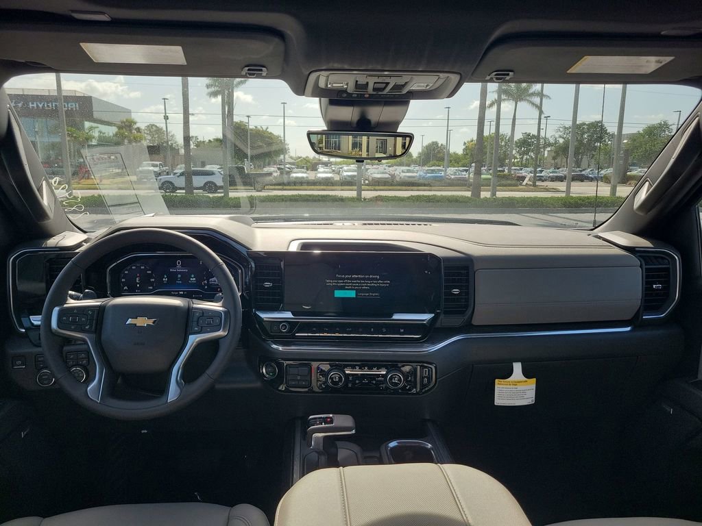 2025 Chevrolet Silverado LTZ photo 7