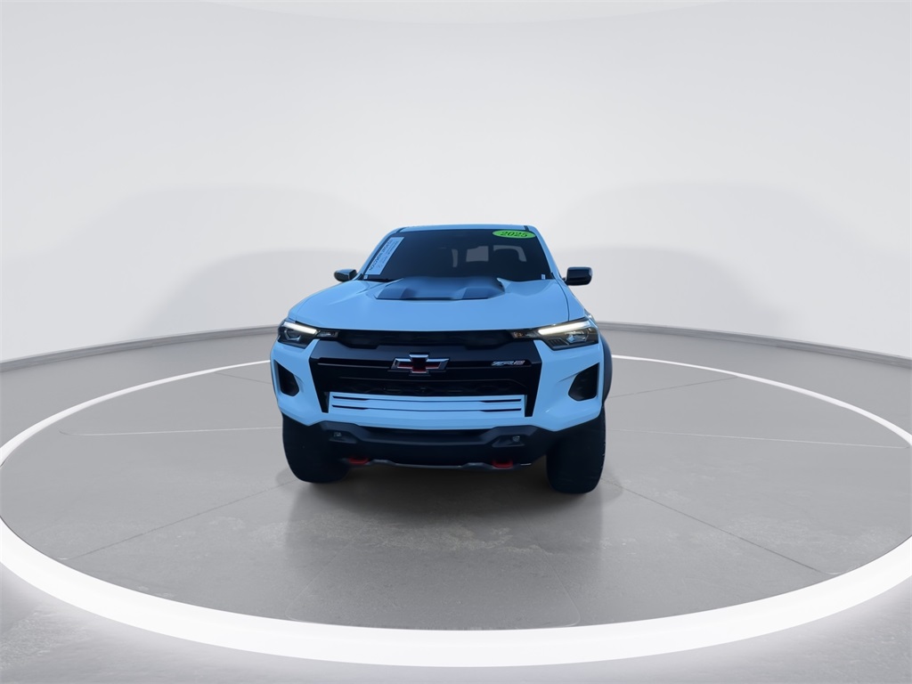 2025 Chevrolet Colorado ZR2 photo 3