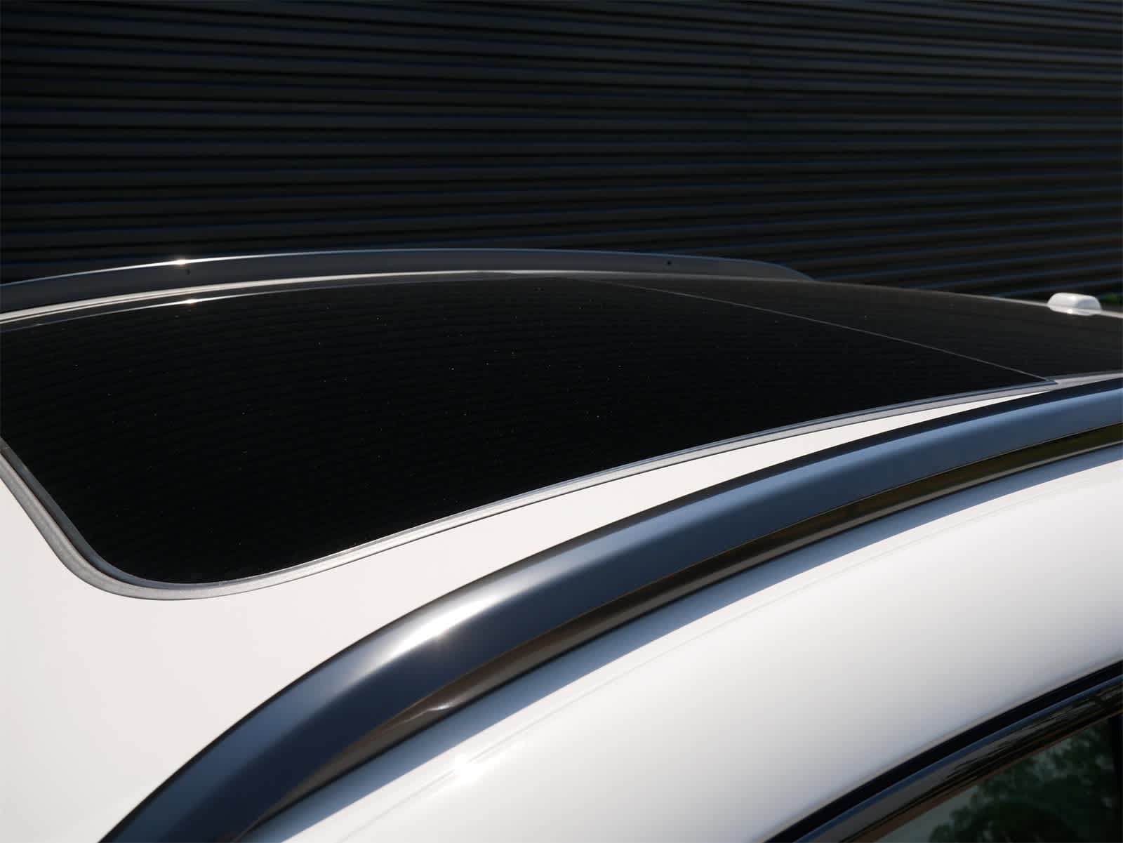2025 Porsche Macan S photo 19