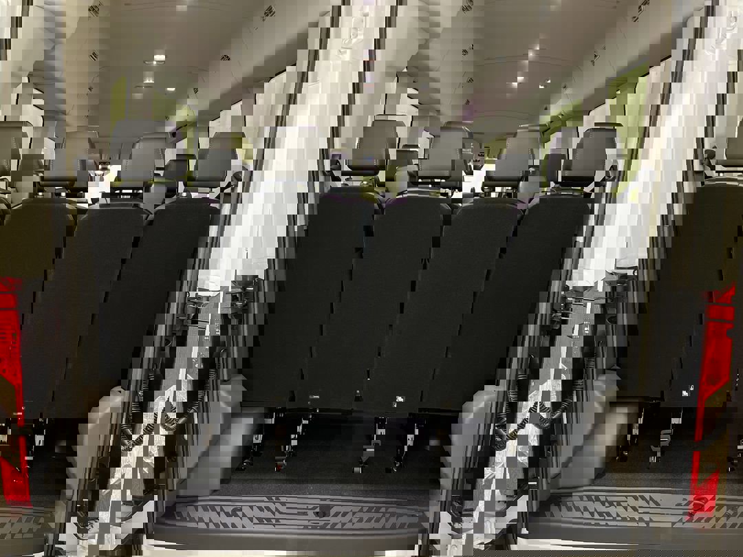 New 2025 OXFORD WHITE Ford XL image 16