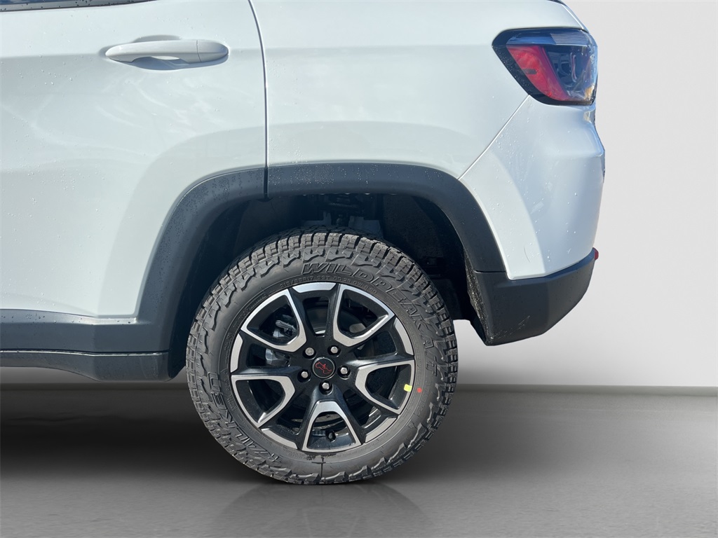2026 Jeep Compass Trailhawk photo 25