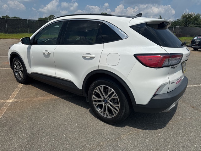 2022 Ford Escape SEL photo 4