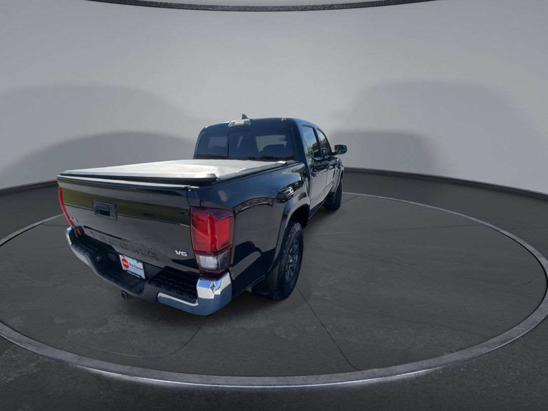 2018 Toyota Tacoma V6 SR5 4x4 photo 6