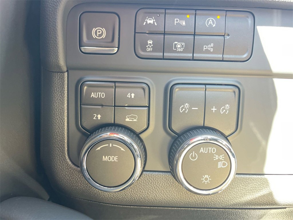2025 Chevrolet Tahoe LS photo 22
