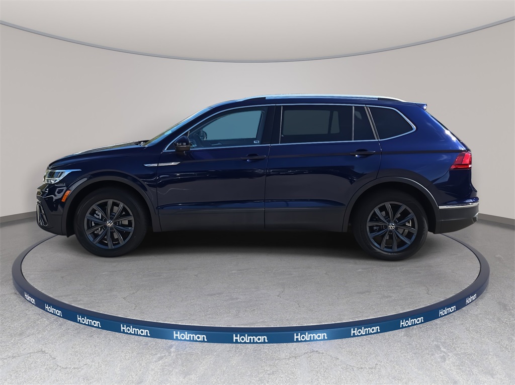 2022 Volkswagen Tiguan SE photo 3