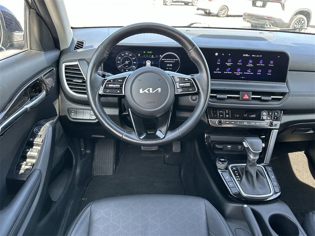 2024 Kia Seltos EX photo 15