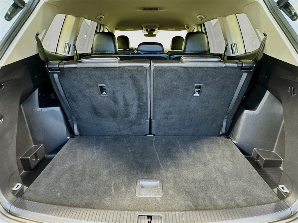 2025 Volkswagen Atlas SE Technology photo 18