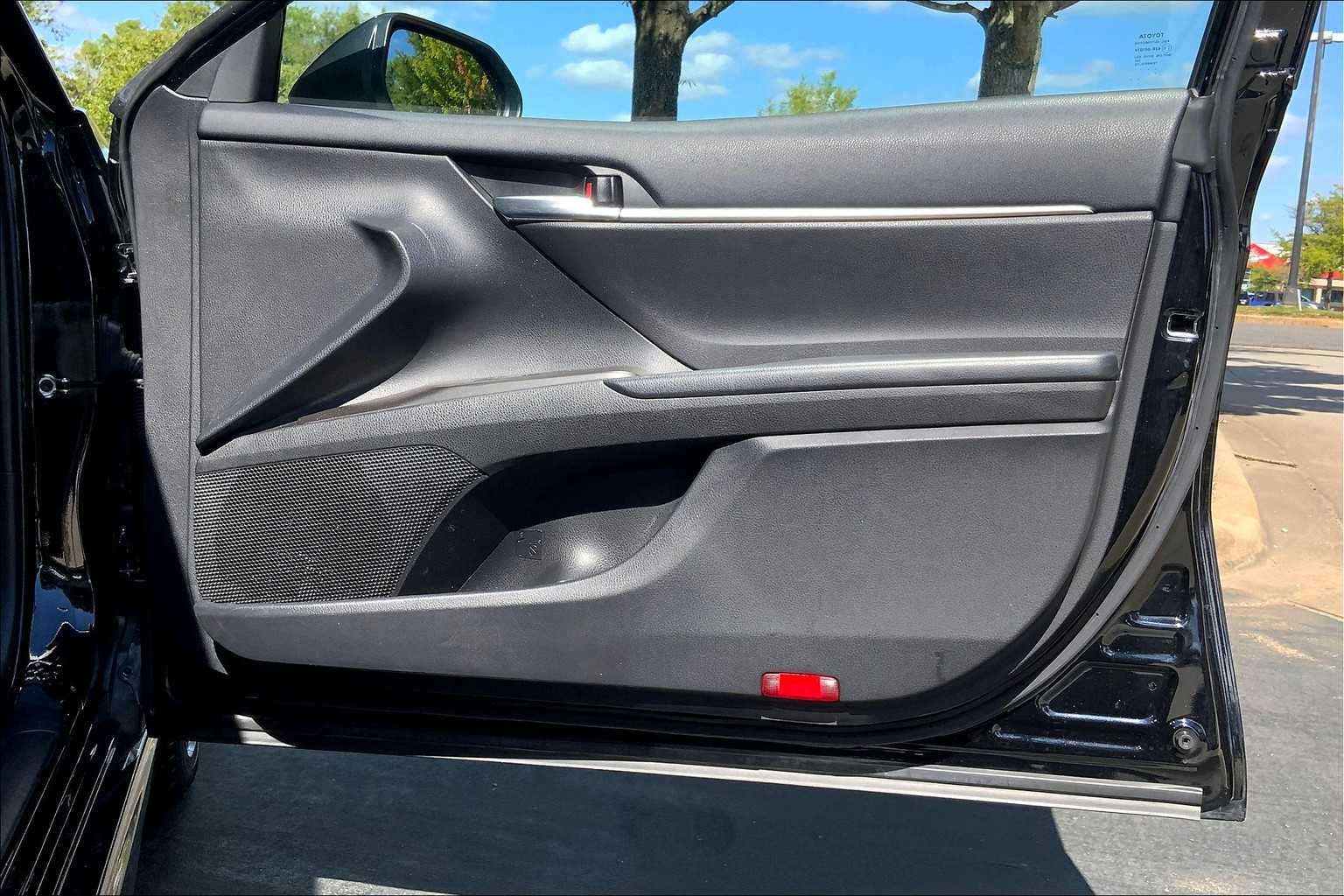 2023 Toyota Camry SE photo 20