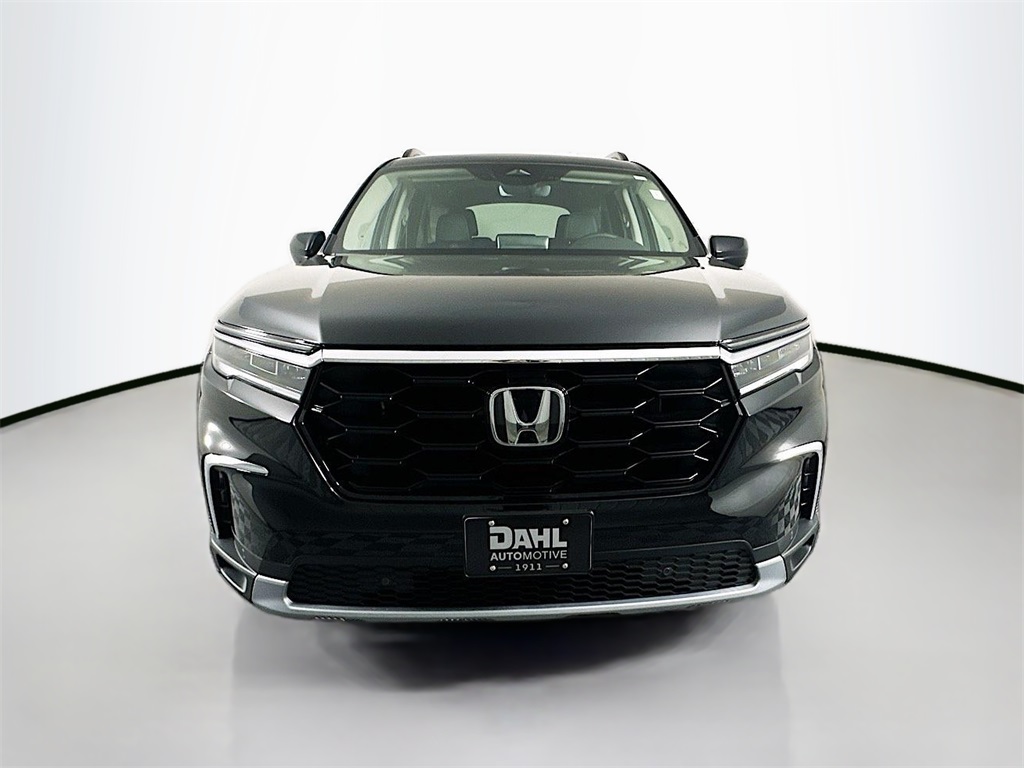2025 Honda Pilot Touring photo 2