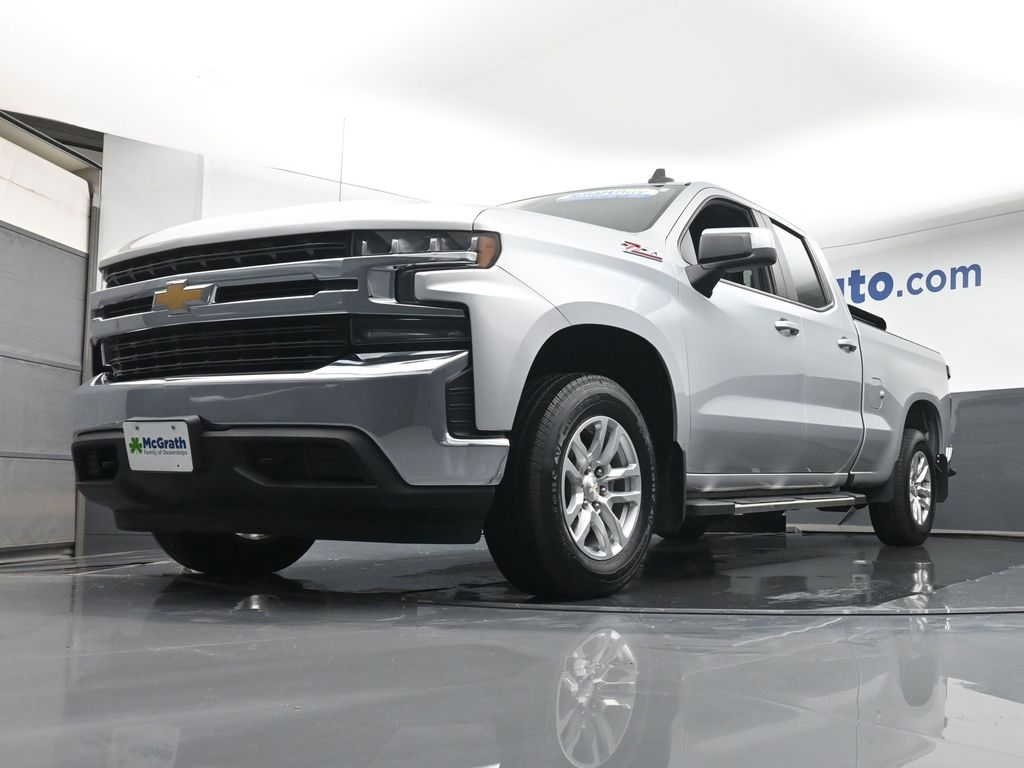 2019 Chevrolet Silverado 1500 LT photo 4