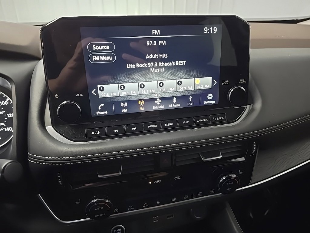 2021 Nissan Rogue SL photo 25