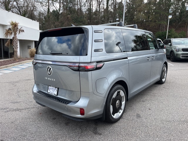 2025 Volkswagen ID. Buzz Pro S photo 3