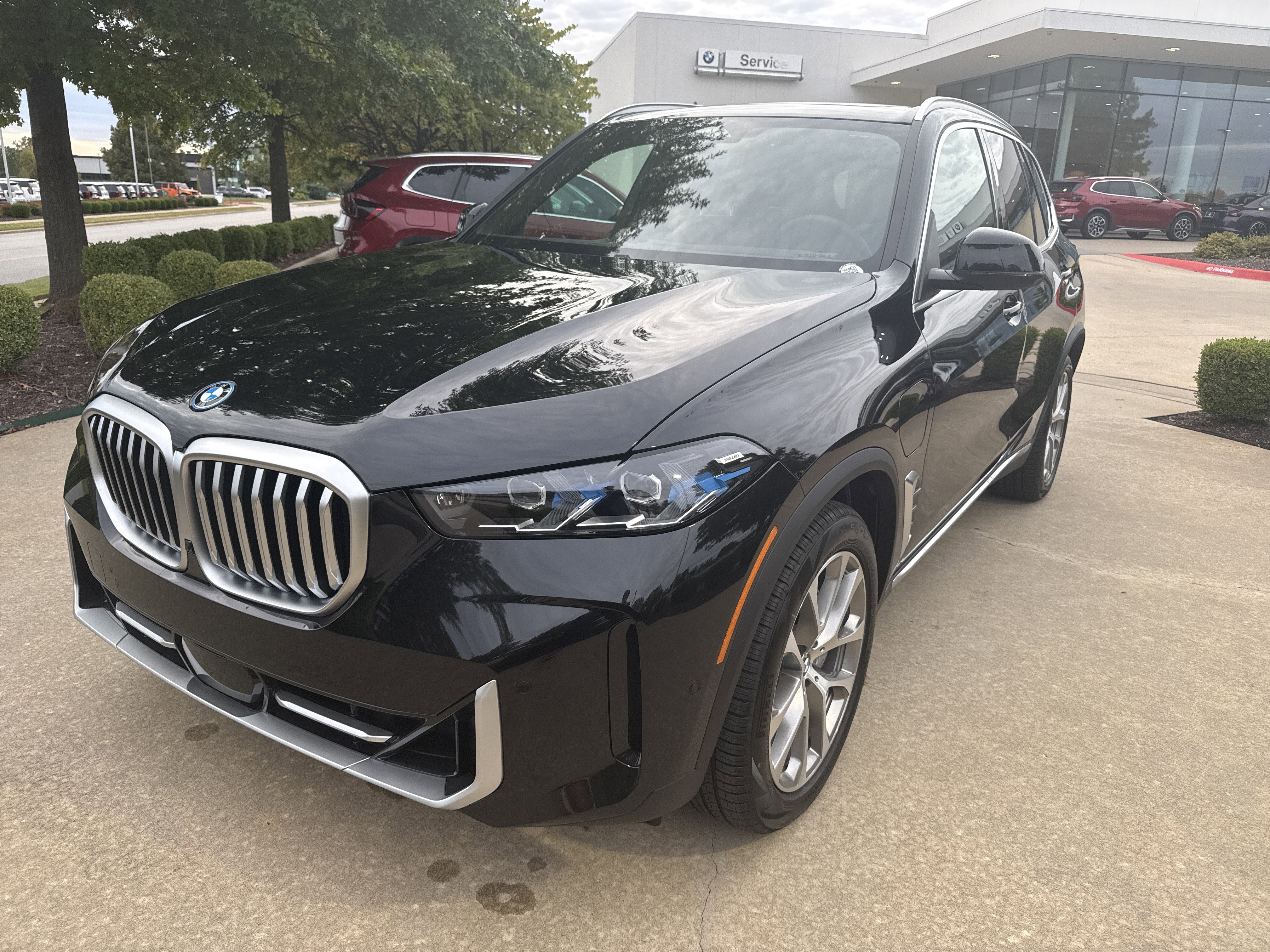 2026 BMW X5 50e's photo