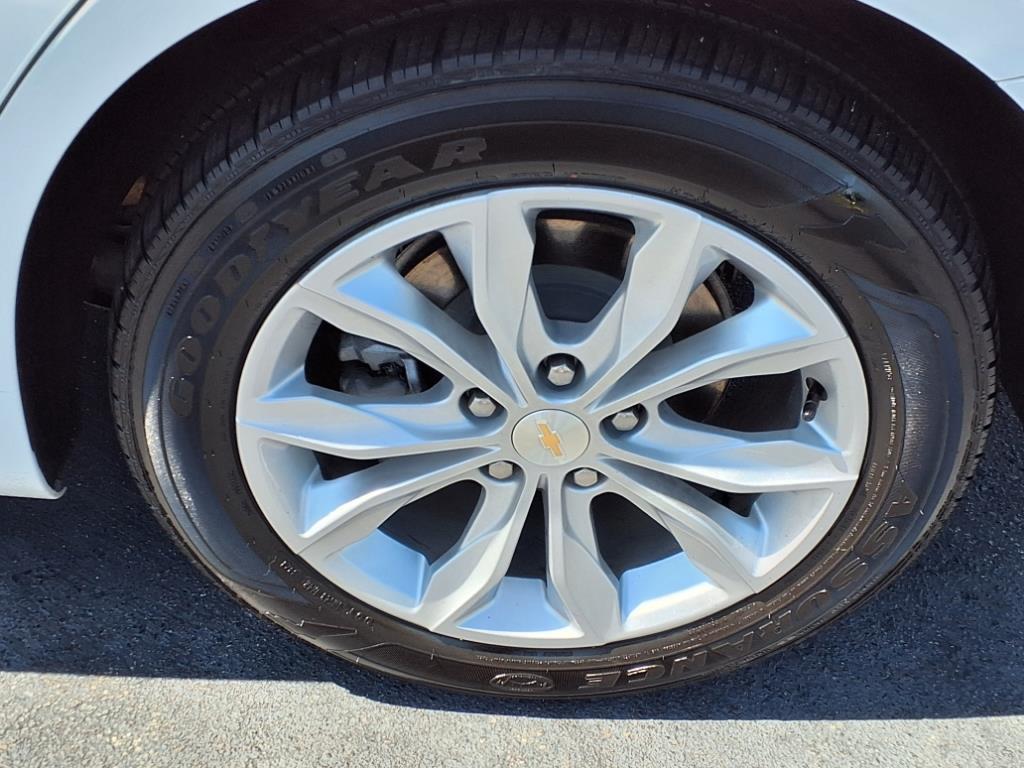 2024 Chevrolet Malibu 1LT photo 11