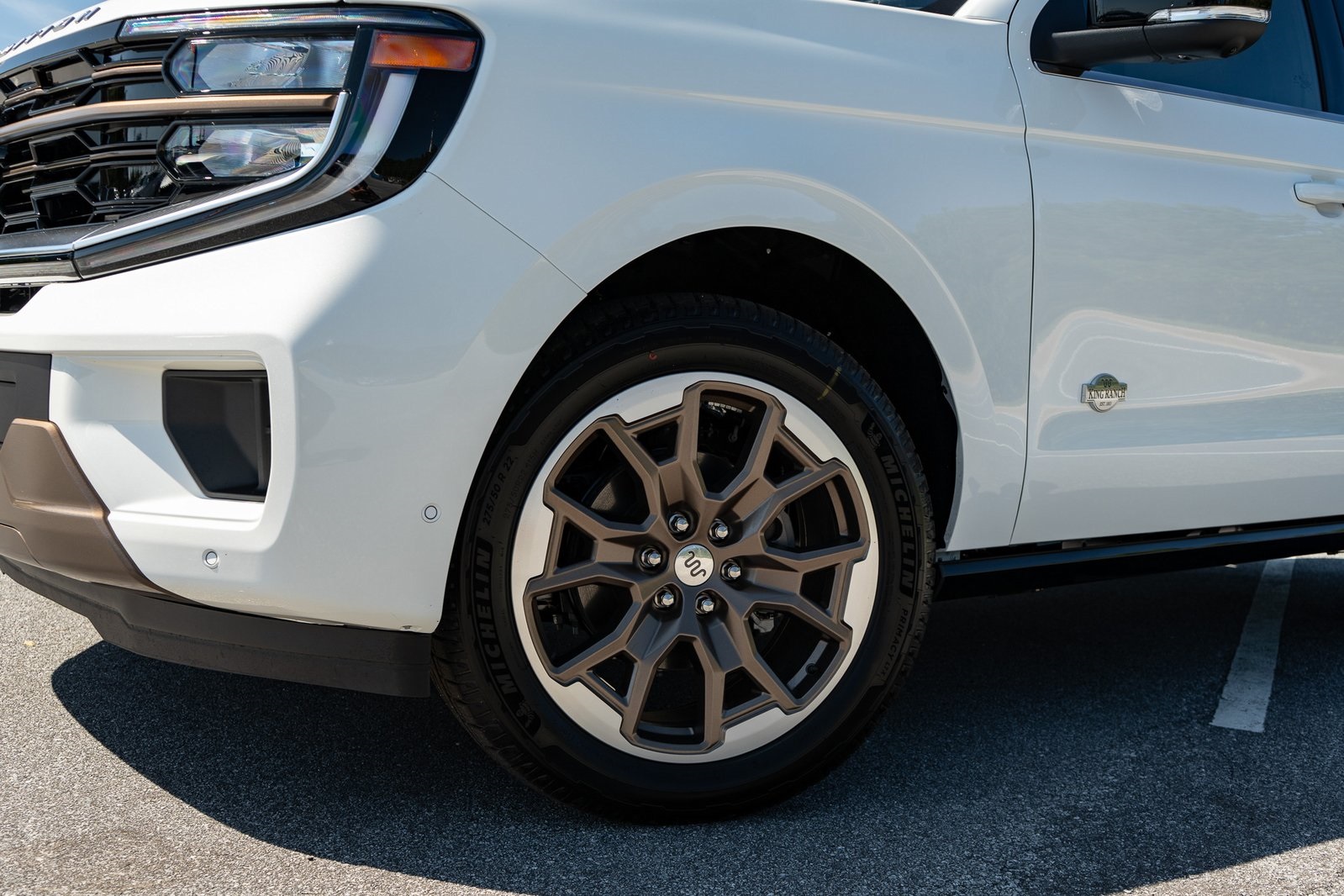 2025 Ford Expedition King Ranch photo 2