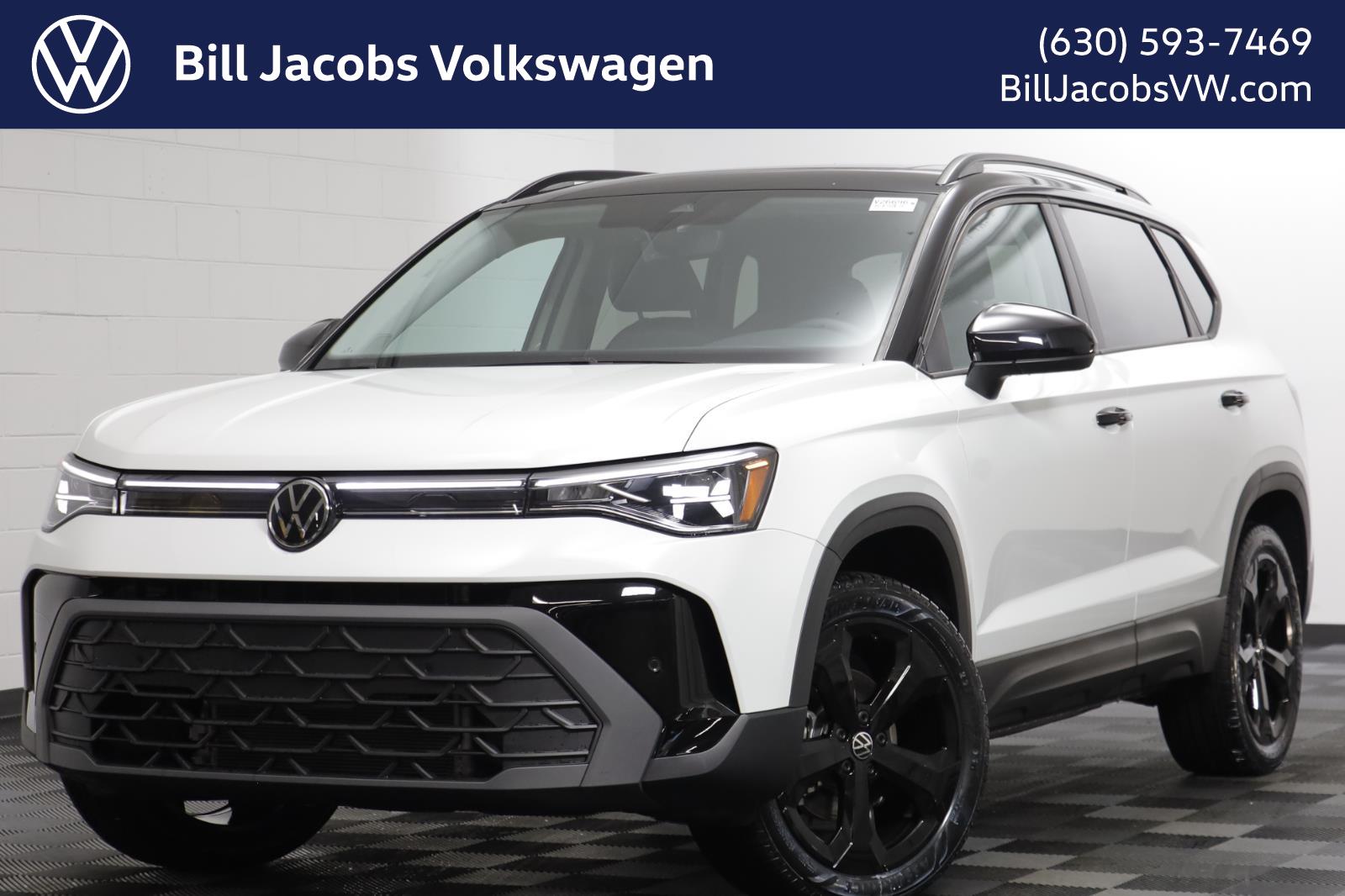 2026 Volkswagen Taos SE Black's photo