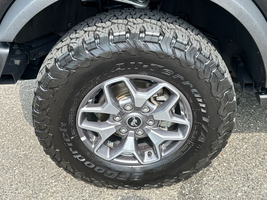 2024 Ford Bronco Badlands photo 8